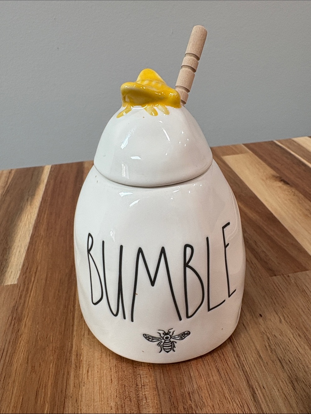 Bumble Ceramic Honey Pot with Wooden Dipper - White & Yellow Rae Dunn